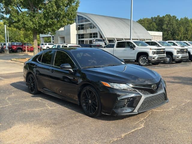 2020 Toyota Camry SE Auto (Natl)
