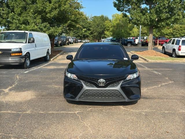 2020 Toyota Camry SE Auto (Natl)