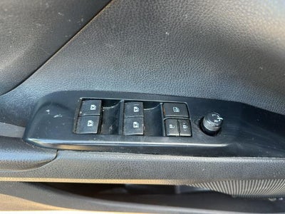 2020 Toyota Camry SE Auto (Natl)