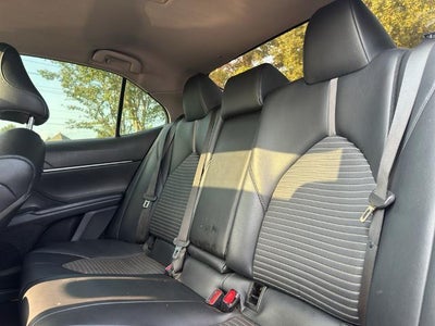 2020 Toyota Camry SE Auto (Natl)