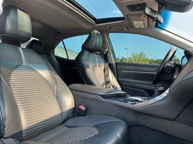 2020 Toyota Camry SE Auto (Natl)