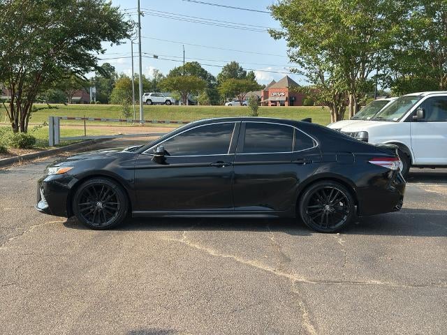 2020 Toyota Camry SE Auto (Natl)