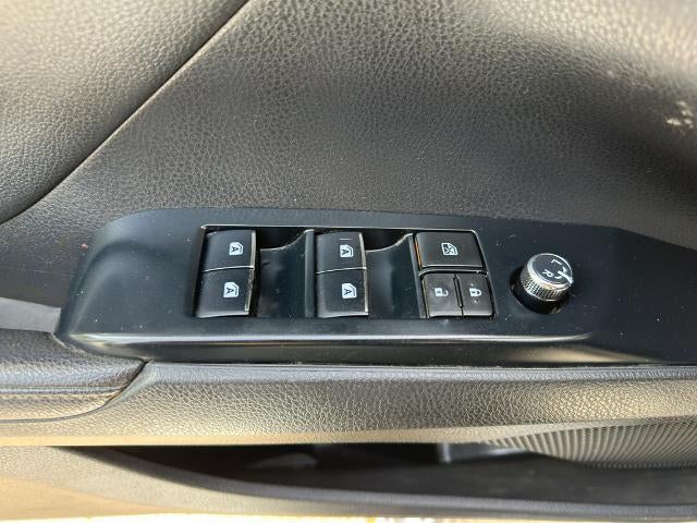 2020 Toyota Camry XSE Auto (Natl)