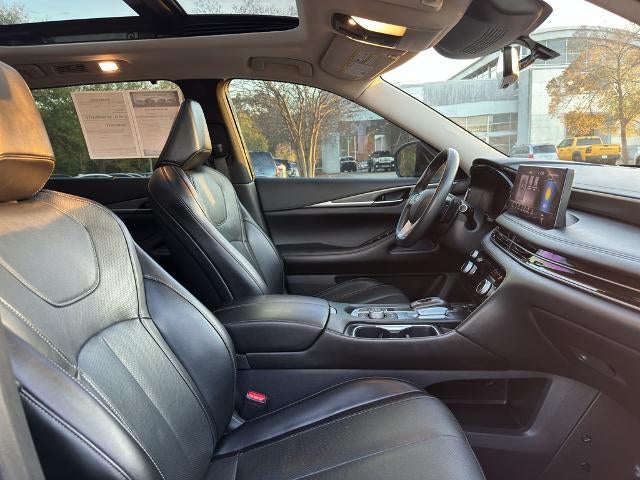 2023 INFINITI QX60 LUXE AWD