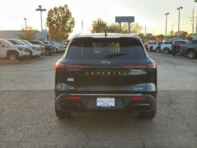 2023 INFINITI QX60 LUXE AWD