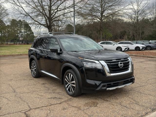 2023 Nissan Pathfinder Platinum 4WD