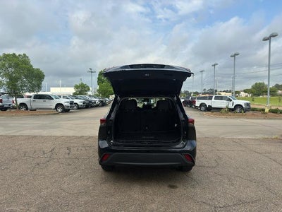 2023 Toyota Highlander L FWD (Natl)