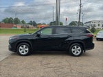 2023 Toyota Highlander L FWD (Natl)