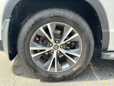 2018 Toyota Highlander LE Plus V6 FWD (SE)