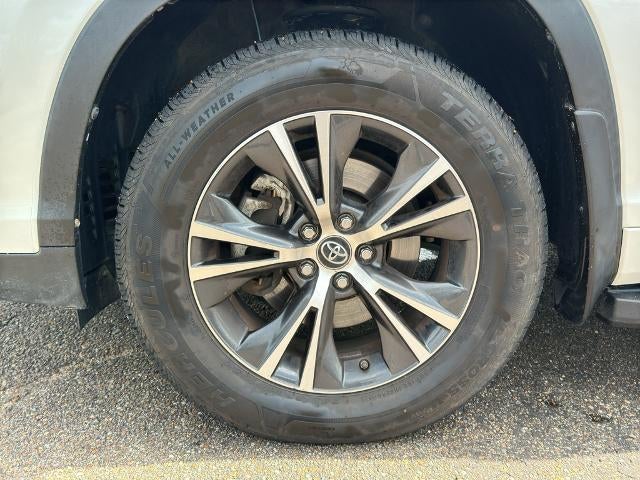 2018 Toyota Highlander LE Plus V6 FWD (SE)