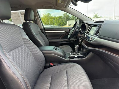 2018 Toyota Highlander LE Plus V6 FWD (SE)