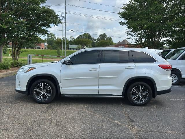 2018 Toyota Highlander LE Plus V6 FWD (SE)