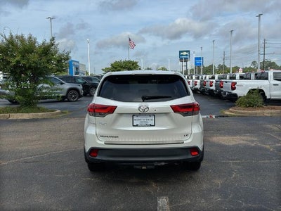 2018 Toyota Highlander LE Plus V6 FWD (SE)