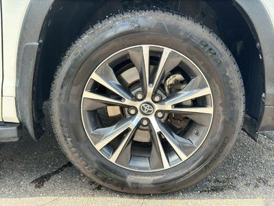 2018 Toyota Highlander LE Plus V6 FWD (SE)