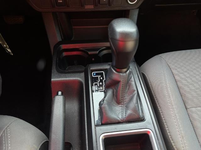 2021 Toyota Tacoma 2WD 2WD SR Double Cab 5' Bed I4 AT (GS)