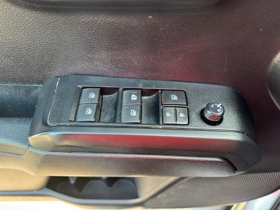 2021 Toyota Tacoma 2WD 2WD SR Double Cab 5' Bed I4 AT (GS)