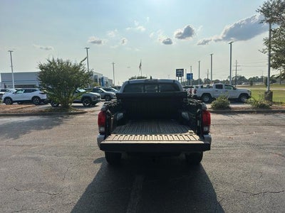 2021 Toyota Tacoma 2WD 2WD SR Double Cab 5' Bed I4 AT (GS)