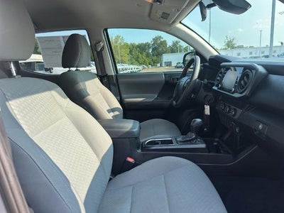 2021 Toyota Tacoma 2WD 2WD SR Double Cab 5' Bed I4 AT (GS)