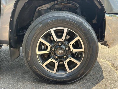 2019 Toyota Tundra 4WD 4WD SR5 CrewMax 5.5' Bed 5.7L (Natl)