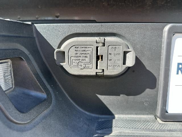 2019 Toyota Tundra 2WD 2WD SR5 CrewMax 5.5' Bed 5.7L (SE)