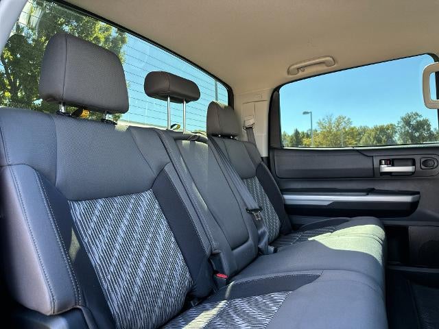 2019 Toyota Tundra 2WD 2WD SR5 CrewMax 5.5' Bed 5.7L (SE)