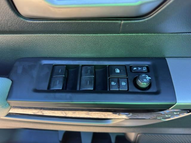 2024 Toyota Tundra 4WD 4WD Limited Hybrid CrewMax 5.5' Bed (Natl)
