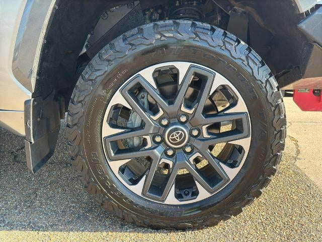 2024 Toyota Tundra 4WD 4WD Limited Hybrid CrewMax 5.5' Bed (Natl)