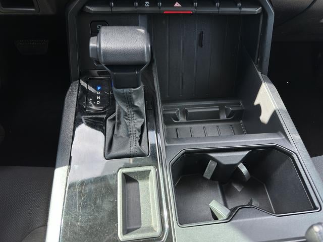 2022 Toyota Tundra 2WD 2WD SR Double Cab 6.5' Bed (Natl)