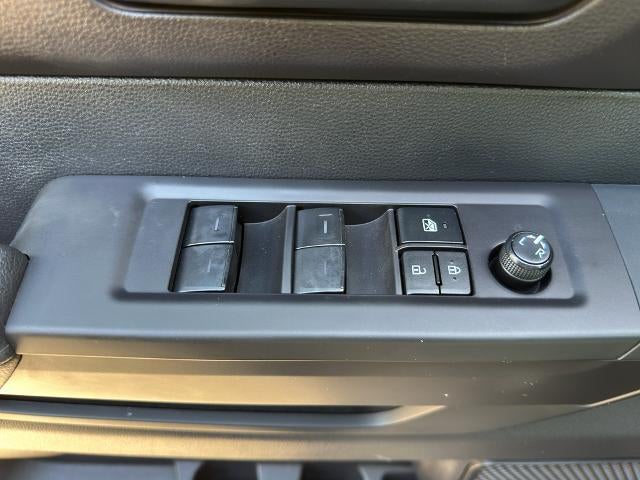 2022 Toyota Tundra 2WD 2WD SR Double Cab 6.5' Bed (Natl)