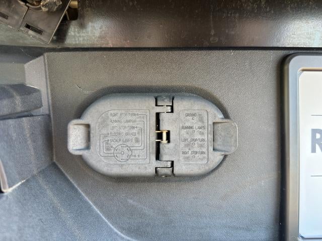 2022 Toyota Tundra 2WD 2WD SR Double Cab 6.5' Bed (Natl)