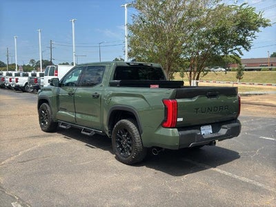 2023 Toyota Tundra 2WD 2WD SR5 CrewMax 5.5' Bed (Natl)