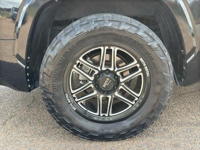 2022 Toyota Tundra 2WD 2WD Platinum CrewMax 5.5' Bed (SE)