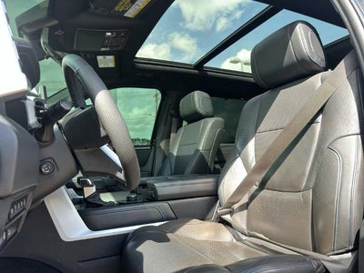 2022 Toyota Tundra 2WD 2WD Platinum CrewMax 5.5' Bed (SE)