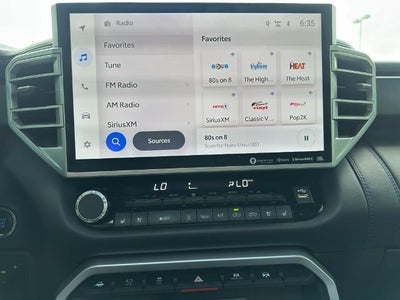 2022 Toyota Tundra 2WD 2WD Platinum CrewMax 5.5' Bed (SE)