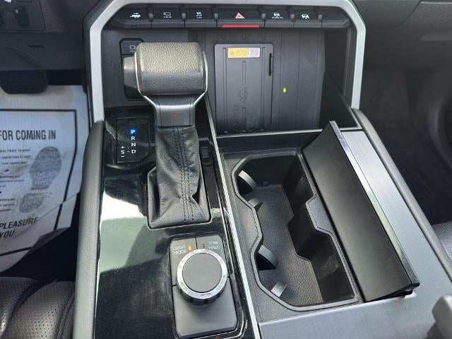 2022 Toyota Tundra 2WD 2WD Platinum CrewMax 5.5' Bed (SE)