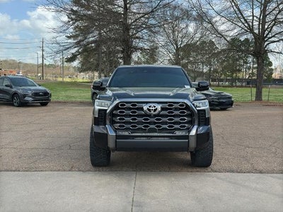 2022 Toyota Tundra 2WD 2WD Platinum CrewMax 5.5' Bed (SE)
