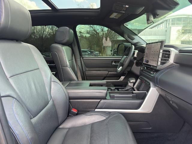 2022 Toyota Tundra 2WD 2WD Platinum CrewMax 5.5' Bed (SE)