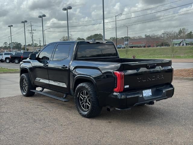 2022 Toyota Tundra 2WD 2WD Platinum CrewMax 5.5' Bed (SE)