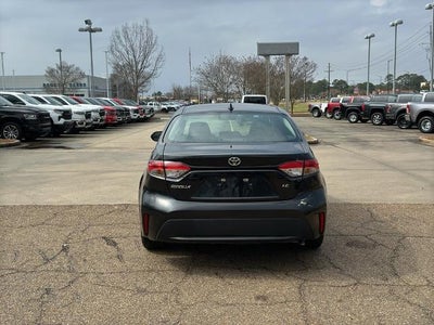 2022 Toyota Corolla LE CVT (SE)