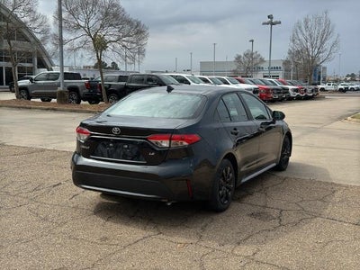 2022 Toyota Corolla LE CVT (SE)