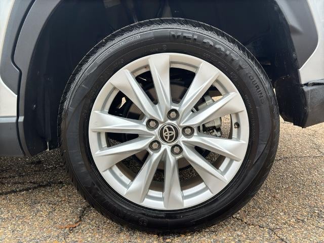 2023 Toyota Corolla Cross LE 2WD (Natl)