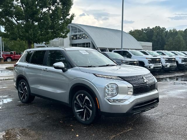 2022 Mitsubishi Outlander SE FWD *Ltd Avail*