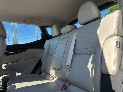 2022 Nissan Rogue Sport FWD SL