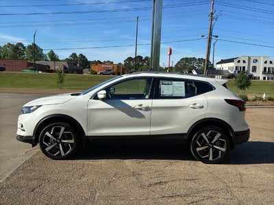 2022 Nissan Rogue Sport FWD SL