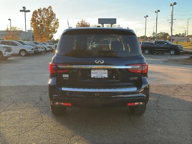 2024 INFINITI QX80 LUXE AWD