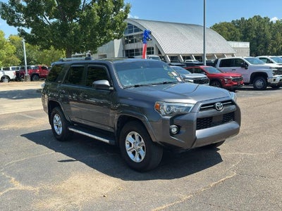 2021 Toyota 4Runner SR5 2WD (SE)