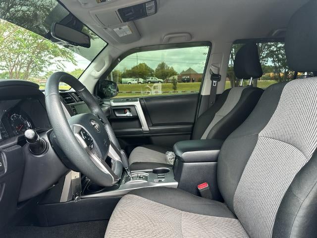 2021 Toyota 4Runner SR5 2WD (SE)
