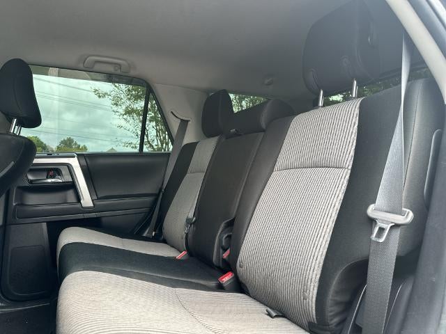 2021 Toyota 4Runner SR5 2WD (SE)