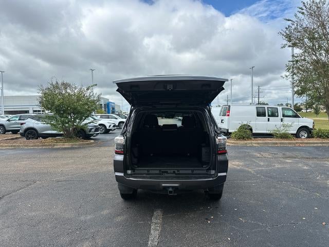 2021 Toyota 4Runner SR5 2WD (SE)