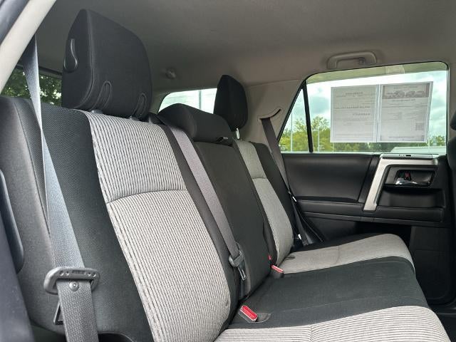 2021 Toyota 4Runner SR5 2WD (SE)